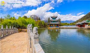 Đi du lịch Lệ Giang Trung Quốc nhất định phải ghé thăm công viên Hắc Long Đàm